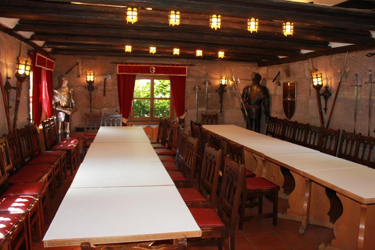 Hotel Zur Friedenslinde Norimberga Esterno foto