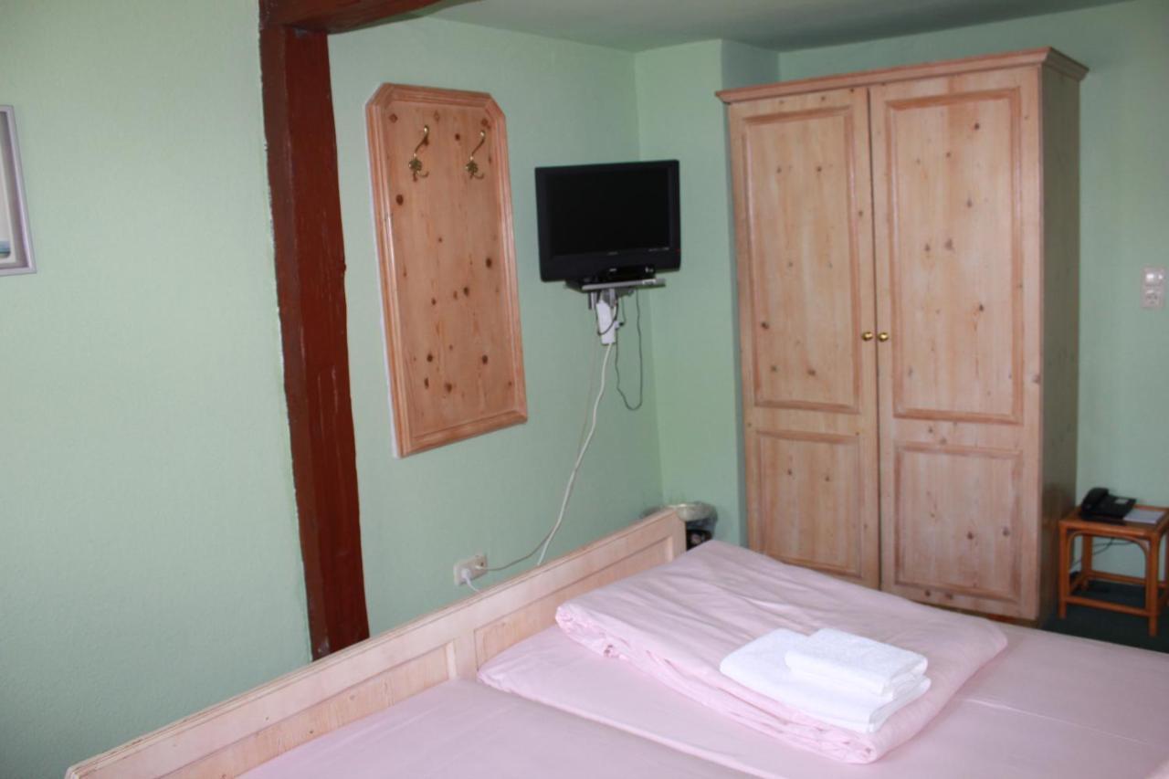 Hotel Zur Friedenslinde Norimberga Esterno foto