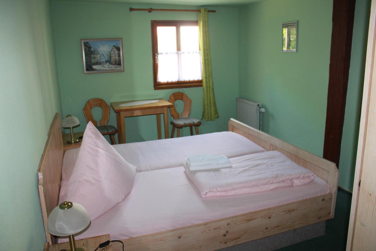Hotel Zur Friedenslinde Norimberga Esterno foto